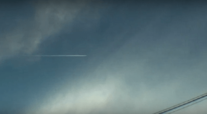 See a Chemtrail in Time Lapse – Geoengineering Pollution is Slow Kill to all Life on the Planet