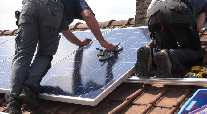 “Clean green” NZ massaging the corporate electricity monopoly with an official green light to “kill solar power”