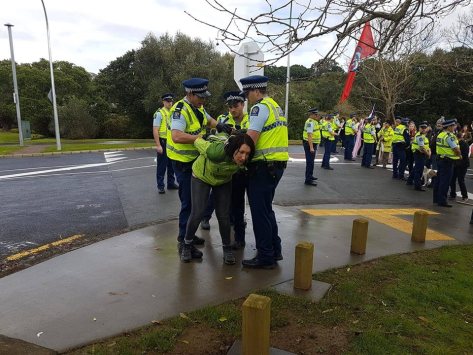 37421711_2099225606817432_2240299501879296000_n