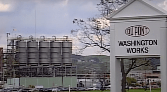 Dupont has made billions exposing you to a chemical found in your cookware that causes cancer & birth defects