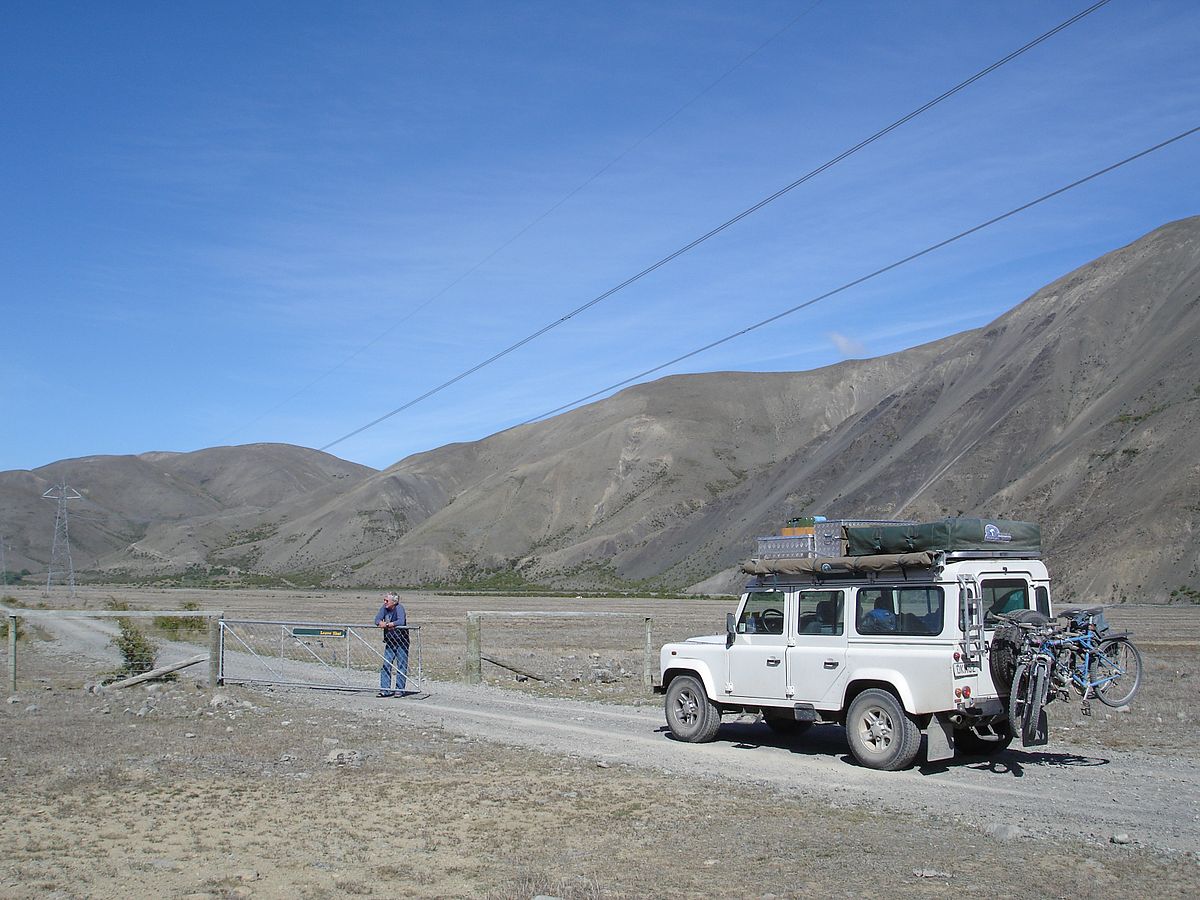 1200px-Molesworth_Station_Fence_Gate wikipedia