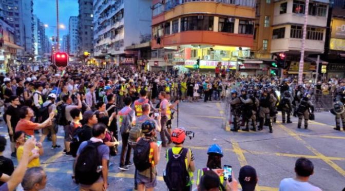 Hong Kong, protest goes on amid violence